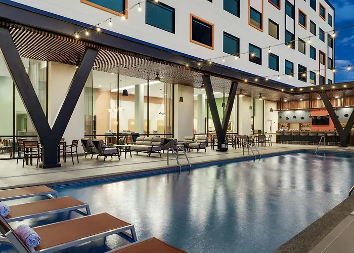 Hampton By Hilton Guanacaste Airport Hotel 3*