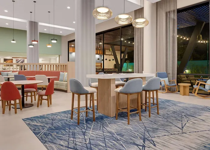Hampton By Hilton Guanacaste Airport Hotel 3*