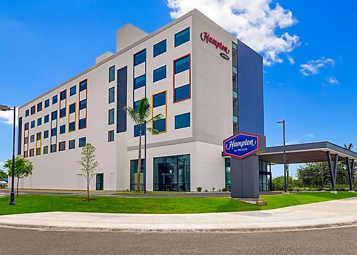 Hotel Hampton By Hilton Guanacaste Airport 3*